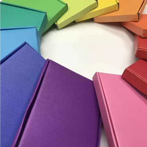 WHAT’S YOUR FAVOURITE COLOUR?